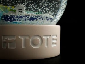 Tote Alaska Custom Snow Globes