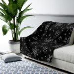 Sherpa Fleece Snow Flake Blanket (Black) - Image 4